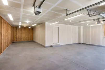 4854 N Cliffrose Dr, Eagle Mountain, UT 84005 - Photo 27