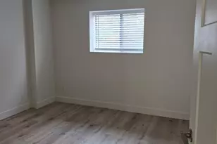 5553 S Willow Ln, Murray, UT 84107 - Photo 9