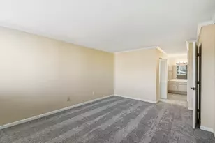 241 N Vine St E, Salt Lake City, UT 84103 - Photo 21