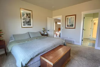 6171 S 1525 E, South Ogden, UT 84405 - Photo 17