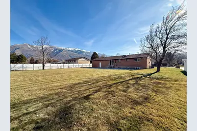 1974 E 7775 S, South Weber, UT 84405 - Photo 33