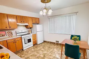 1130 E 2700 S, Salt Lake City, UT 84106 - Photo 13