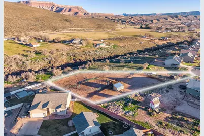 210 W Peachtree Dr, Toquerville, UT 84774 - Photo 1