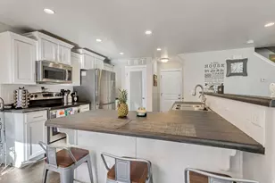 5203 W Courtly Ln S, Herriman, UT 84096 - Photo 7