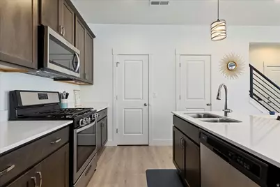 11764 S Leander Dr, South Jordan, UT 84009 - Photo 9