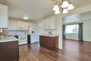 630 W 100 N, Layton, UT 84041 - Photo 7