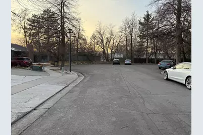 2096 E Linden Cir, Holladay, UT 84121 - Photo 5