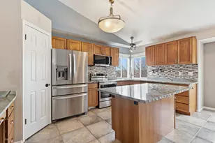 2204 E View Dr, South Weber, UT 84405 - Photo 7