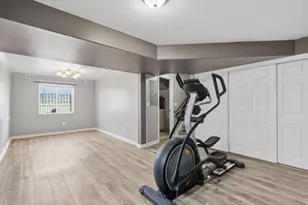 2204 E View Dr, South Weber, UT 84405 - Photo 27