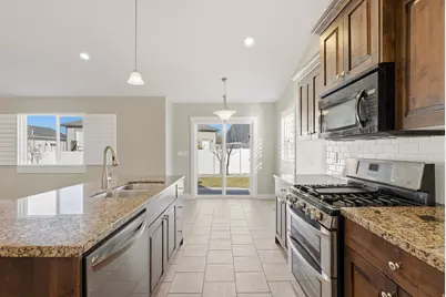 265 W 125 N, Clearfield, UT 84015 - Photo 5