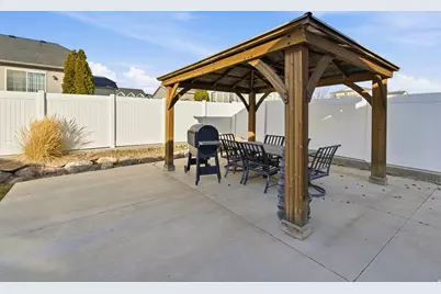 8014 S Barton Ridge Rd, West Jordan, UT 84081 - Photo 37