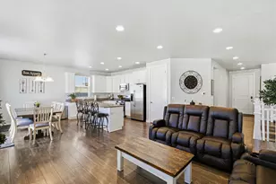 8014 S Barton Ridge Rd, West Jordan, UT 84081 - Photo 11