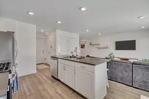 368 N Masthead Ct E, Saratoga Springs, UT 84045 - Photo 7