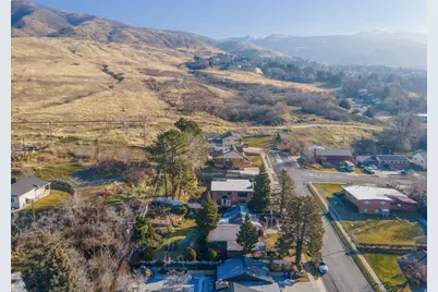 975 E 1050 N, Bountiful, UT 84010 - Photo 23