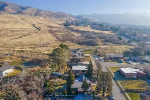 975 E 1050 N, Bountiful, UT 84010 - Photo 23