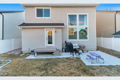 1526 W Stone Gate Dr, Saratoga Springs, UT 84045 - Photo 33