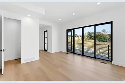 7571 S Prospector Dr E, Cottonwood Heights, UT 84121 - Photo 35