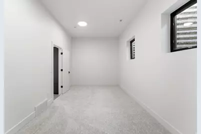 7571 S Prospector Dr E, Cottonwood Heights, UT 84121 - Photo 11