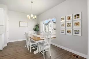 698 E 730 N, Hyrum, UT 84319 - Photo 7