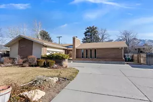 8081 S Beaumont Dr, Sandy, UT 84093 - Photo 39