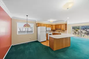 8081 S Beaumont Dr, Sandy, UT 84093 - Photo 3