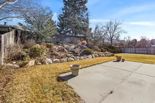 8081 S Beaumont Dr, Sandy, UT 84093 - Photo 29