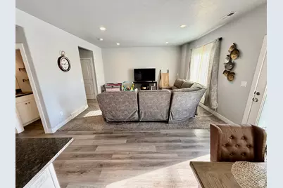 1021 E 1225 S #A, Clearfield, UT 84015 - Photo 15