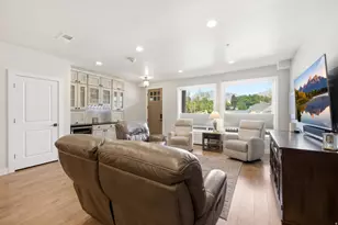 2369 E Murray Holladay Rd, Holladay, UT 84117 - Photo 11
