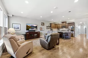 2369 E Murray Holladay Rd S, Holladay, UT 84117 - Photo 7