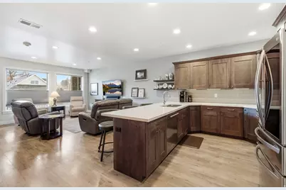 2369 E Murray Holladay Rd S #202, Holladay, UT 84117 - Photo 13