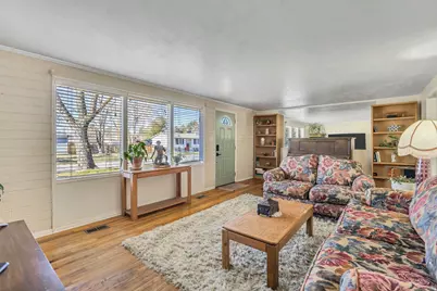 8411 S 1475 E, Sandy, UT 84093 - Photo 5