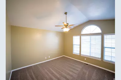 126 E 1150 N, Layton, UT 84041 - Photo 7