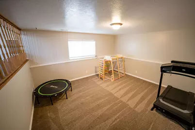 126 E 1150 N, Layton, UT 84041 - Photo 11