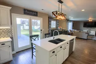 499 S Wellington Dr W, Kaysville, UT 84037 - Photo 9