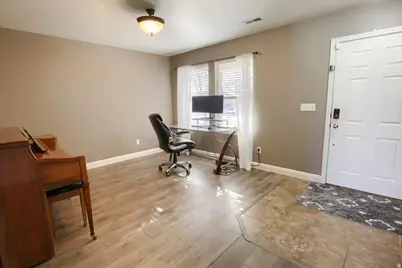 499 S Wellington Dr W, Kaysville, UT 84037 - Photo 15