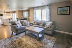 499 S Wellington Dr W, Kaysville, UT 84037 - Photo 13