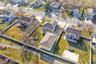 499 S Wellington Dr W, Kaysville, UT 84037 - Photo 37