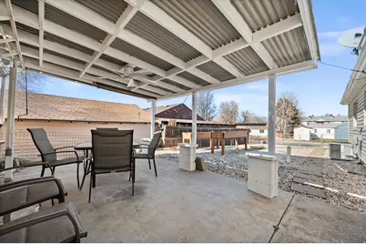 74 S Broadway St, Tooele, UT 84074 - Photo 17