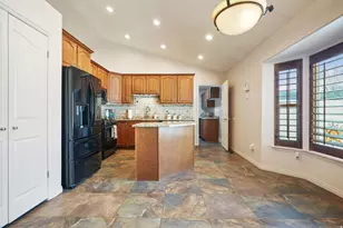 5030 Little Water Peak Dr, Riverton, UT 84065 - Photo 7