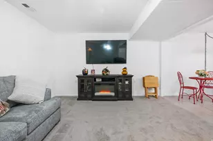 5030 Little Water Peak Dr, Riverton, UT 84065 - Photo 19