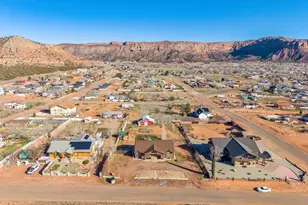 640 N Juniper St, Hildale, UT 84784 - Photo 81