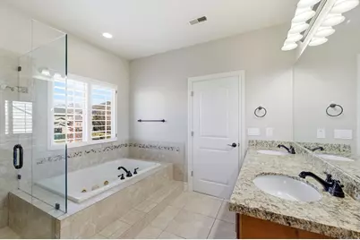 843 N Eaglepointe Dr E, North Salt Lake, UT 84054 - Photo 33