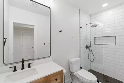 843 N Eaglepointe Dr E, North Salt Lake, UT 84054 - Photo 51