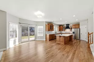 843 N Eaglepointe Dr E, North Salt Lake, UT 84054 - Photo 19