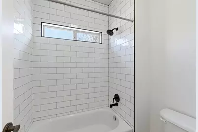 843 N Eaglepointe Dr E, North Salt Lake, UT 84054 - Photo 43