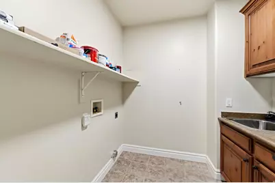 843 N Eaglepointe Dr E, North Salt Lake, UT 84054 - Photo 29