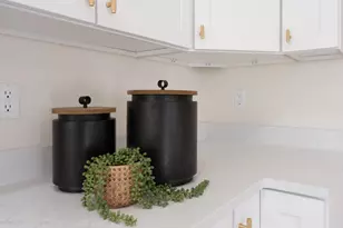 1344 W Bristol Ridge Rd, West Jordan, UT 84088 - Photo 23