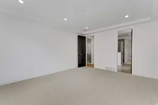 296 E 2050 S, Bountiful, UT 84010 - Photo 29