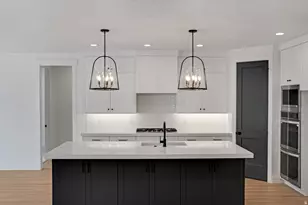 296 E 2050 S, Bountiful, UT 84010 - Photo 17