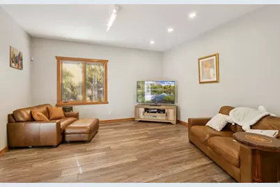 2614 E Tuxedo Cir, Cottonwood Heights, UT 84093 - Photo 21